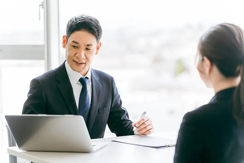 関係者の協力を得て必要な情報を収集